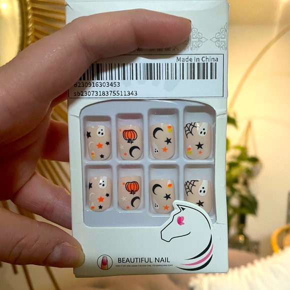 Halloween Press On Nails - Picture 8 of 8